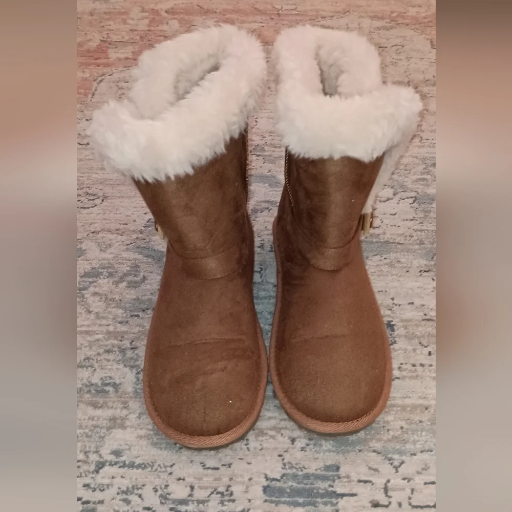 Children's Place Big Girl's Pullon faux Fur Boots Size 5